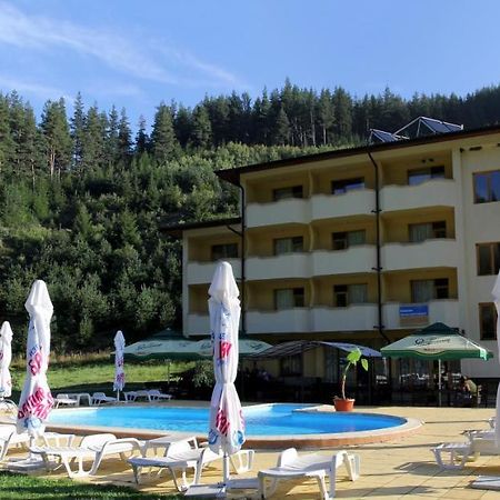 יאגודינה Hotel Restaurant Popini Laki מראה חיצוני תמונה
