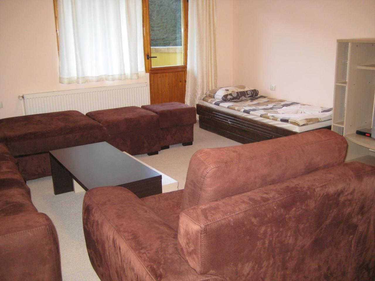 יאגודינה Hotel Restaurant Popini Laki מראה חיצוני תמונה