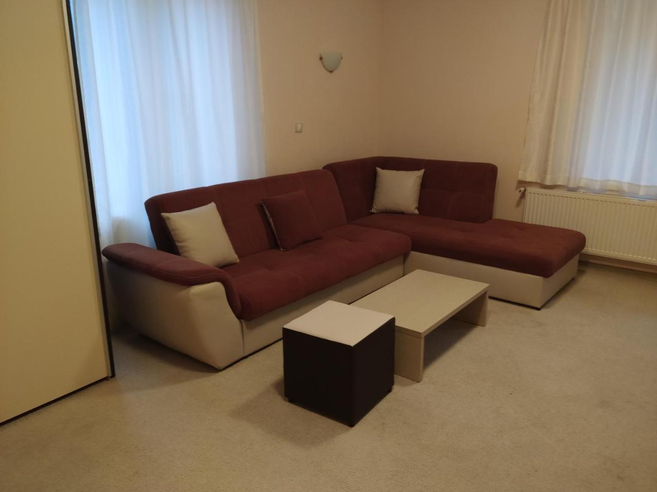 יאגודינה Hotel Restaurant Popini Laki מראה חיצוני תמונה
