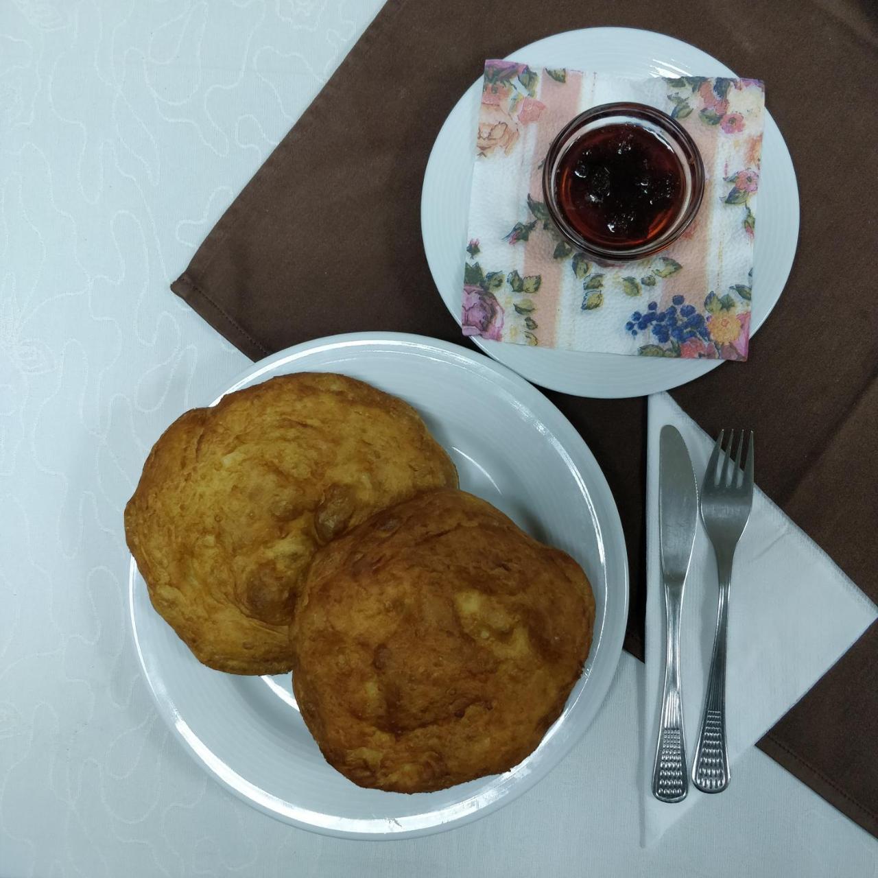 יאגודינה Hotel Restaurant Popini Laki מראה חיצוני תמונה